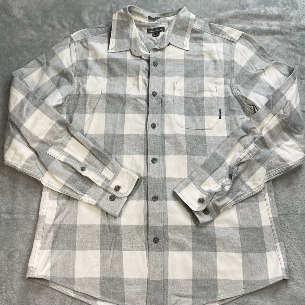 Eddie‎ Bauer Flannel Shirt Medium Men’s Classic Fit White Gray Plaid Cotton